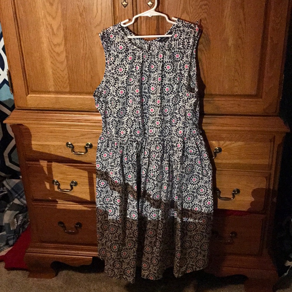 Navy, pink and white dress